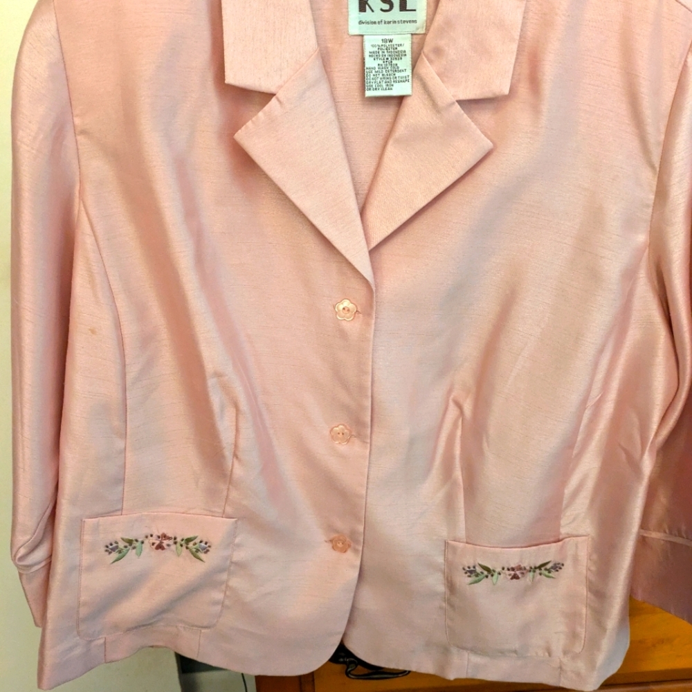 Polished, Shorty Dressy Blazer  color, Blush.